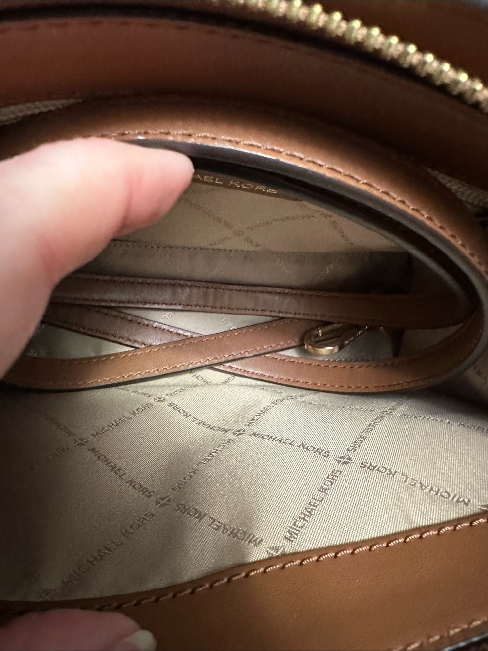 Michael Kors Cream Signature Satchel with Brown Trim - Picture 6 of 10